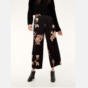 Wilfred Aritzia Faun black floral pants